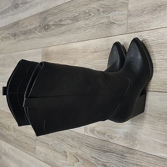 DV Dolce Vita Size 5 Black Kindred Cowboy Boots - Picture 5 of 8